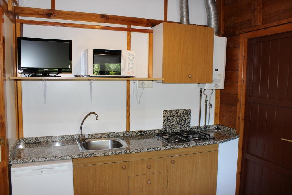 Bungalows Pena Montanesa Aínsa Zimmer foto